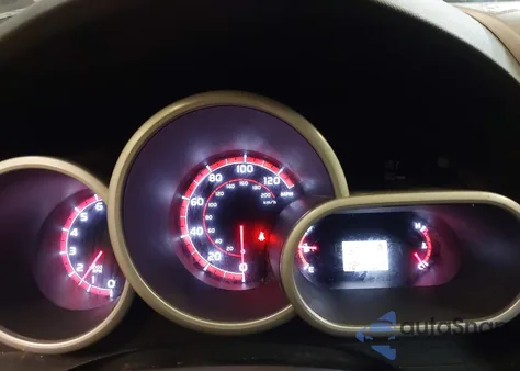 2011 Toyota Matrix z USA, uszkodzony, nr VIN 2T1KU4EE0BC706306